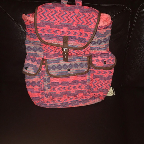 Travel backpack - Picture 2 of 3